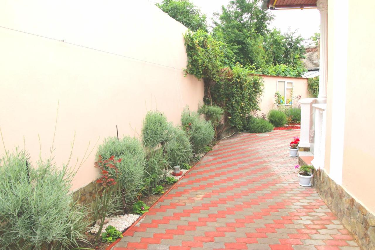 Yox Apartment 6 Oradea Exterior foto